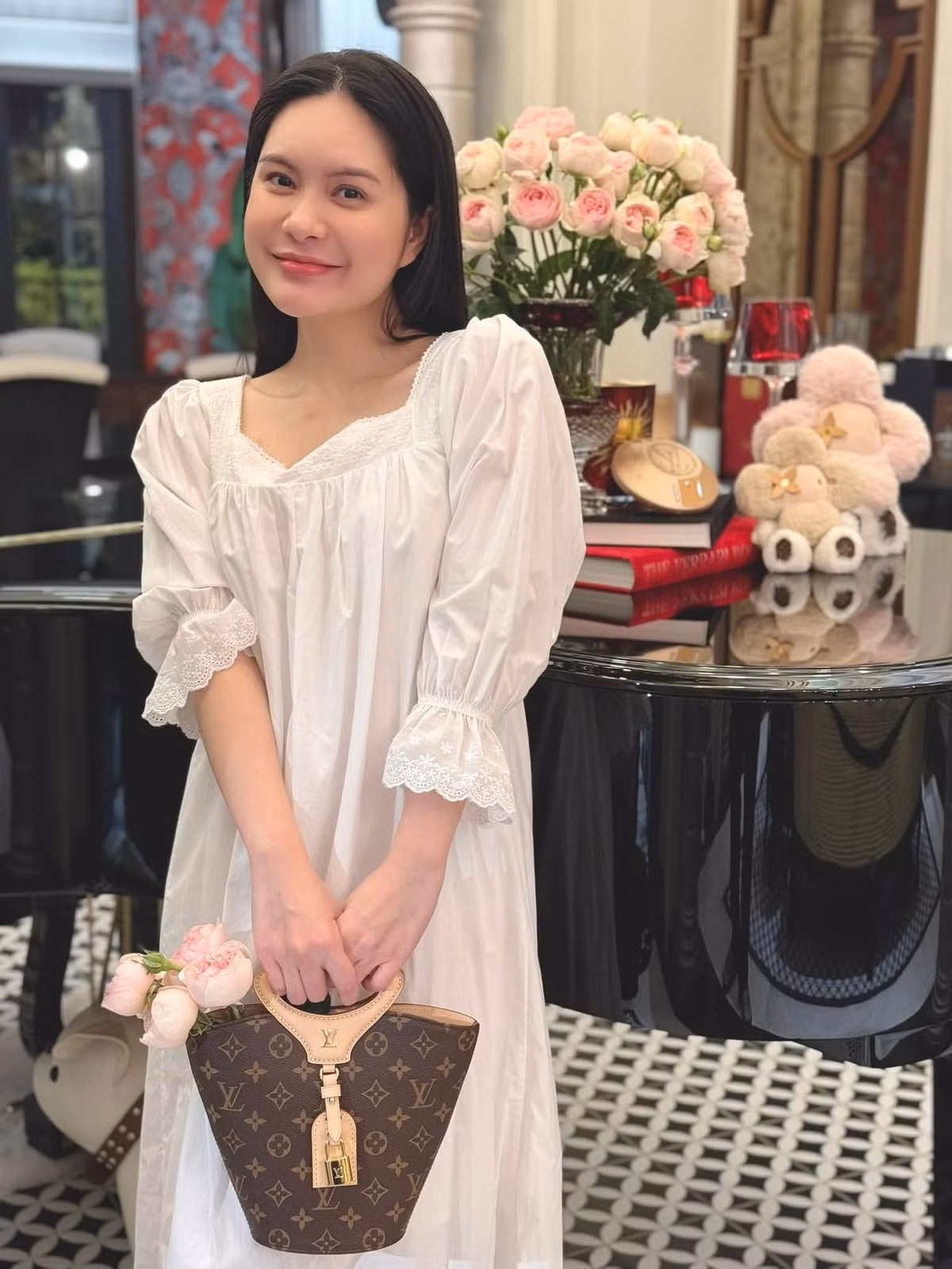 Doanh nghiệp nhà Đoàn Di Băng là pháp nhân đứng sau thương hiệu mỹ phẩm Hanayuki. Thương hiệu này chuyên cung cấp các sản phẩm chăm sóc cá nhân, mỹ phẩm làm đẹp,...