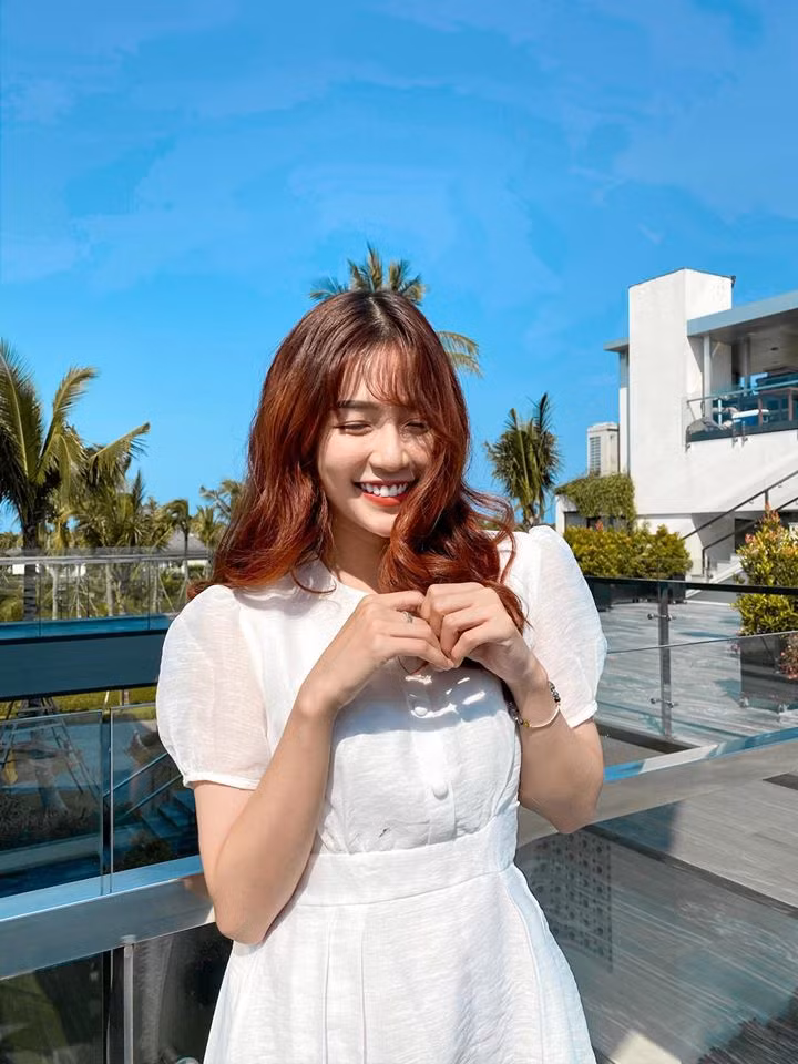 Có vẻ sau một thời gian tạm "ở ẩn", An Vy đã chín chắn và còn xinh đẹp hơn rất nhiều cùng những dự định mới, mong rằng cô nàng sẽ tạo ra thêm nhiều dấu ấn trong khán giả.