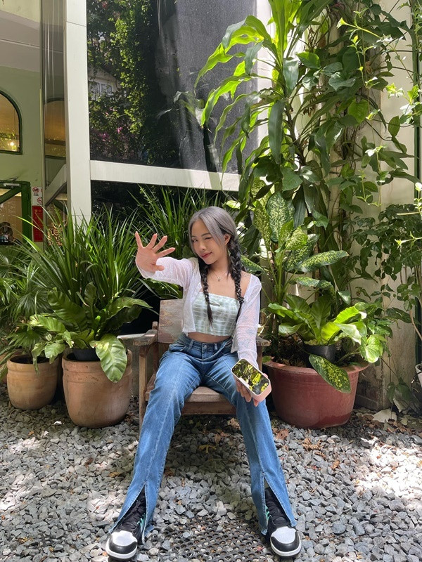 Như Foxie cũng chia sẻ thêm, cô và chồng đều là người sở hữu cá kính mạnh nên thường xảy ra mâu thuẫn và có lẽ vì thế, họ đã quyết định chia tay sau một thời gian tìm hiểu.