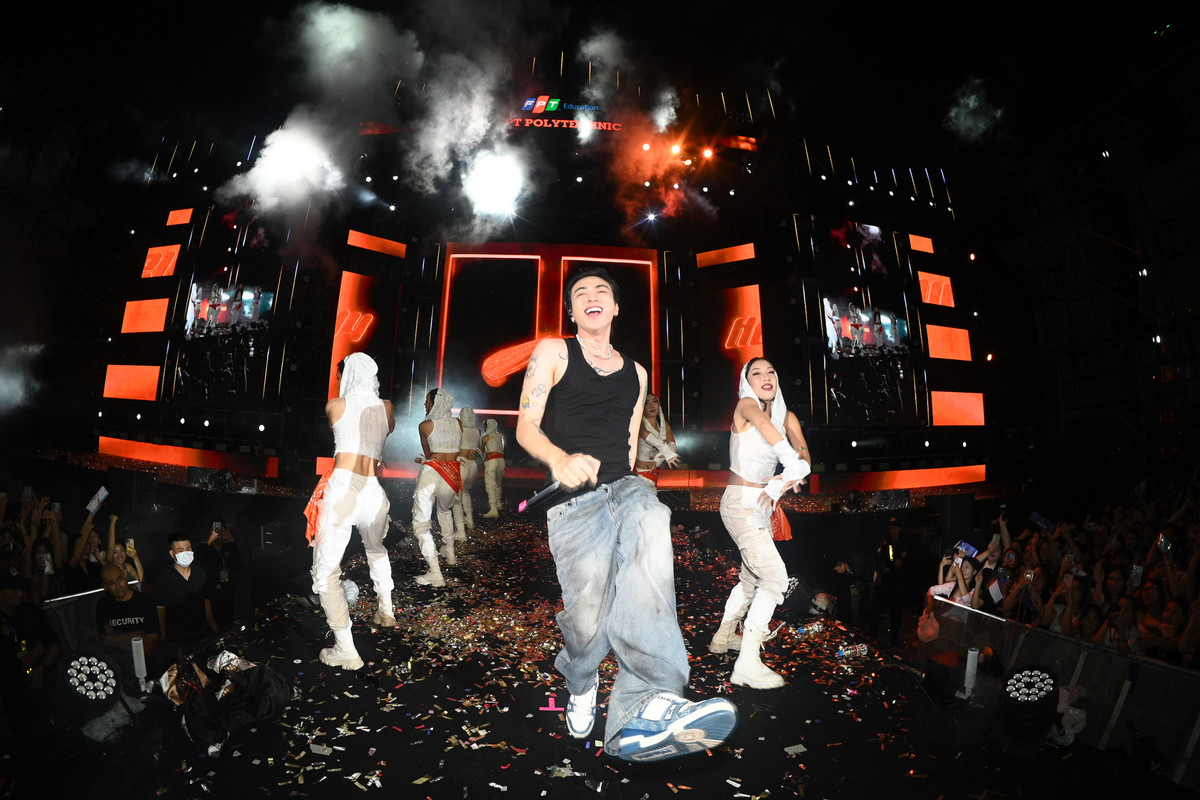 “Anh trai” SOOBIN va MONO khuynh dao dai nhac hoi chao tan sinh vien-Hinh-2