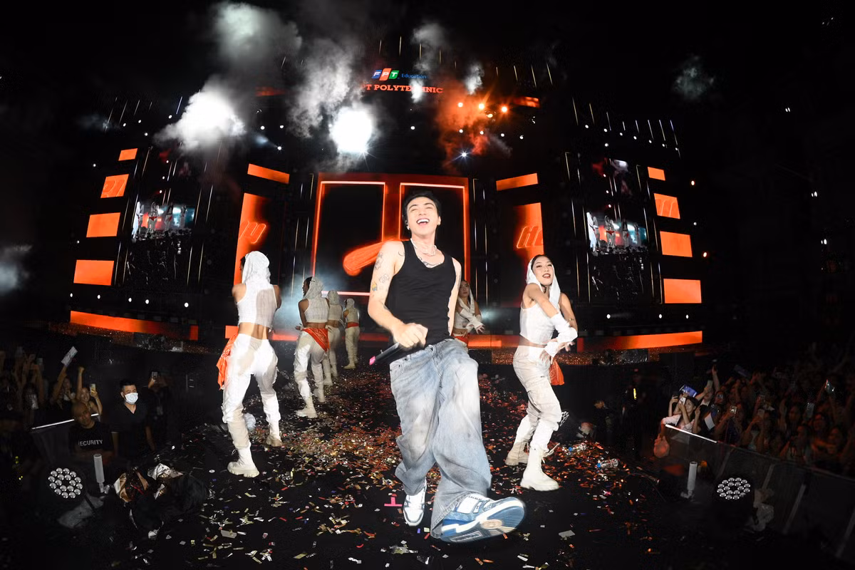 “Anh trai” SOOBIN va MONO khuynh dao dai nhac hoi chao tan sinh vien-Hinh-2