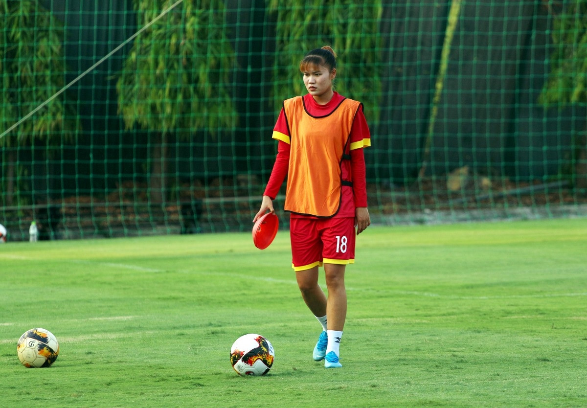 Bên cạnh đàn chị Diễm My, Thu Thương đã có những trưởng thành vượt bậc và tích lũy được rất nhiều kinh nghiệm từ World Cup này.