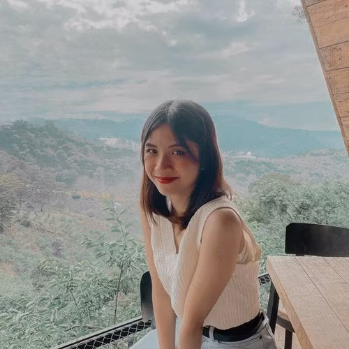 Hiện tại câu chuyện về Lan Thy vẫn luôn là bài toán chưa có lời giải. Bởi thế, mỗi năm dân mạng cứ “đào” cô lên mà đàm tiếu.