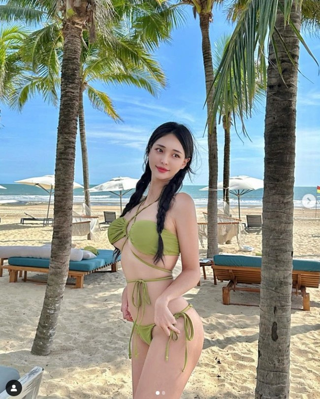 Công việc của Luvly đòi hỏi liên tục di chuyển tới các địa điểm du lịch, khu nghỉ dưỡng để thực hiện các bài review chân thực nhất.