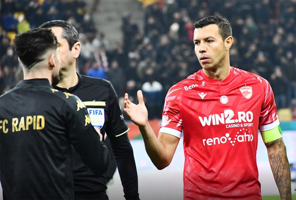 CLB Thep Xanh Nam Dinh chieu mo doi truong cua Dinamo Bucharest