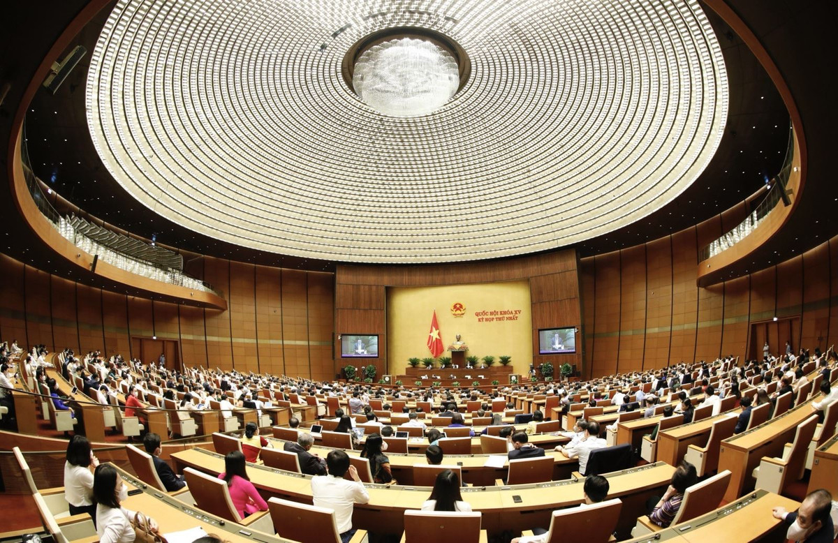 Ngay 22/7, Quoc hoi thao luan danh gia ket qua thuc hien ke hoach phat trien kinh te - xa hoi nam 2021
