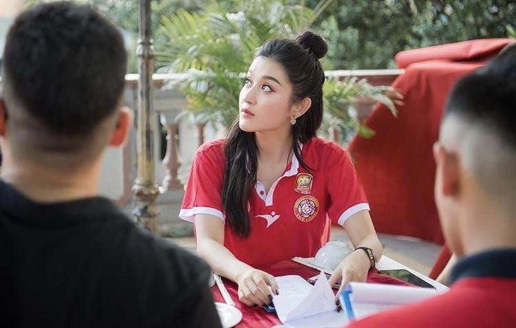 Hồi tháng 8/2021, Huyền My chính thức trở thành BTV, MC của một kênh truyền hình chuyên về thể thao và nhận được nhiều ủng hộ của khán giả.