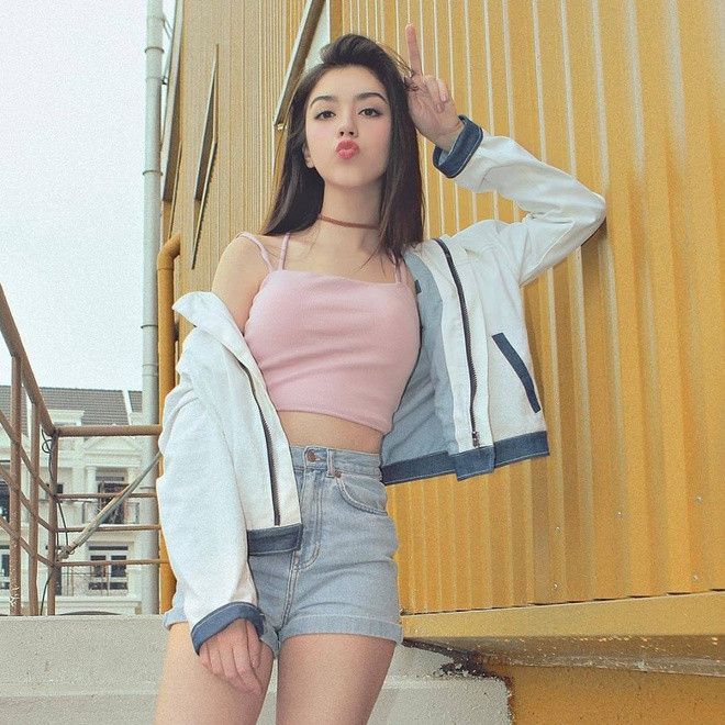 Caitlin Minogue là gương mặt khá quen thuộc với giới trẻ Việt. Hot girl lai này là blogger, người mẫu bán thời gian, đang sinh sống và học tập tại TP HCM.