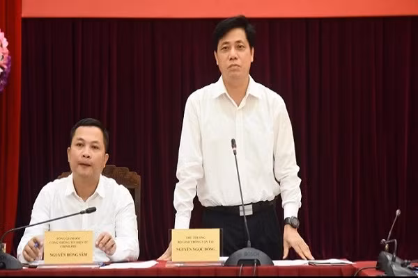 Tra loi loat cau hoi “nong” ve trien khai cao toc Bac - Nam