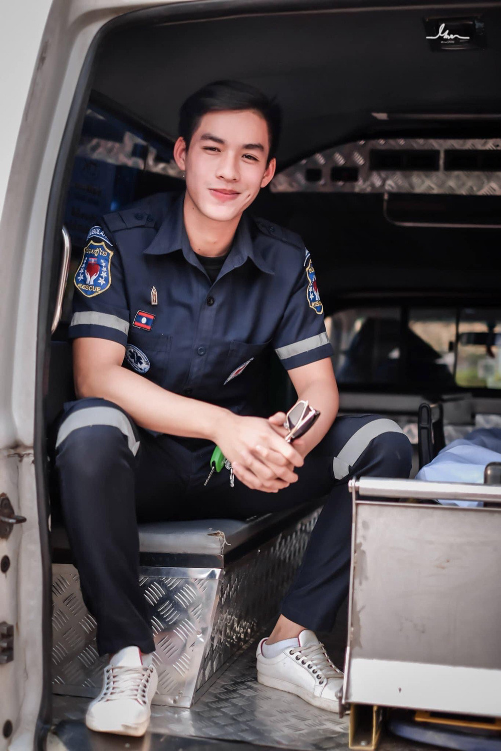 Được biết, Phettakoun đã sang Việt Nam học được 2 năm. Ban đầu, anh chàng có đôi chút bỡ ngỡ khi sống xa nhà, nhưng nam sinh Lào cũng nhanh chóng thích ứng và hoà nhập một cách dễ dàng với môi trường sống, học tập.