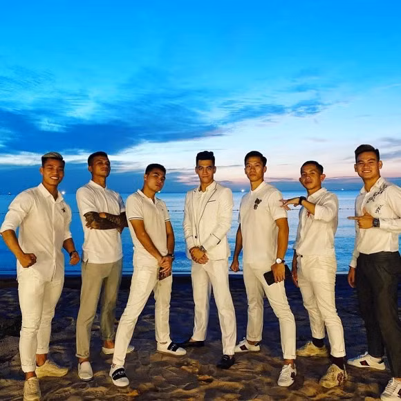 Xuất hiện trong đám cưới Công Phượng và Viên Minh là toàn những gương mặt "hot hit" của bóng đá Việt Nam từ cấp độ ĐTQG cho đến các đàn em thuộc lứa U.