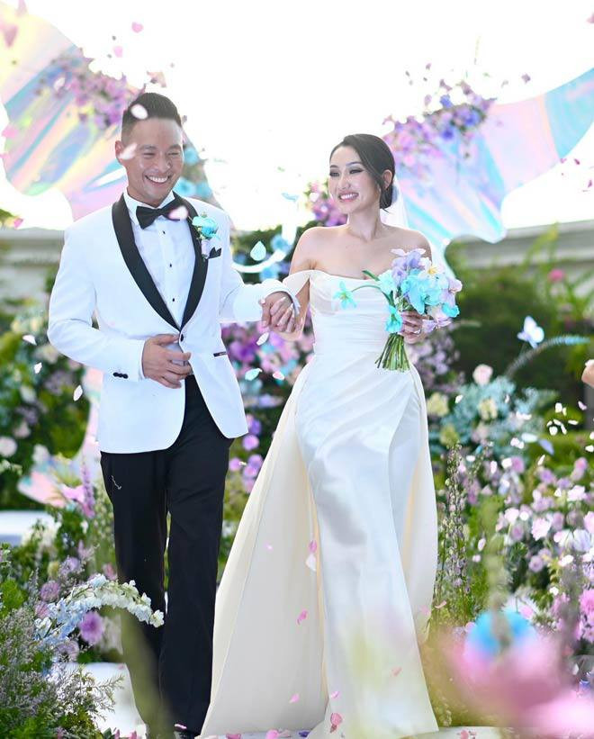 Cùng chung sở thích khám phá, trải nghiệm văn hóa ở nhiều nơi trên thế giới, Linnie Phan và Jimmy Phan cùng nhau đi qua 20 quốc gia khác nhau ở châu Á và châu Âu.