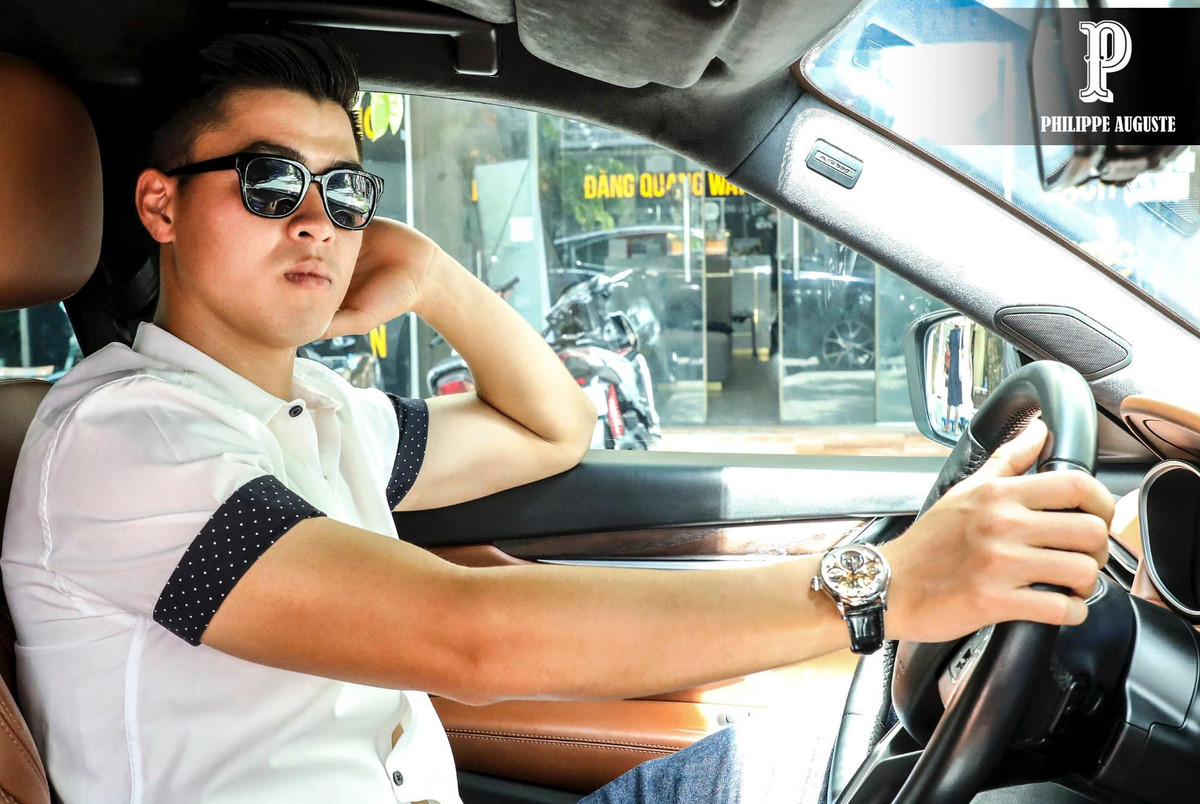 Ở phần bình luận bài đăng, rất nhiều người yêu mến hy vọng chân sút gốc Hà Nội sẽ nhanh chóng tìm lại được giấy tờ.