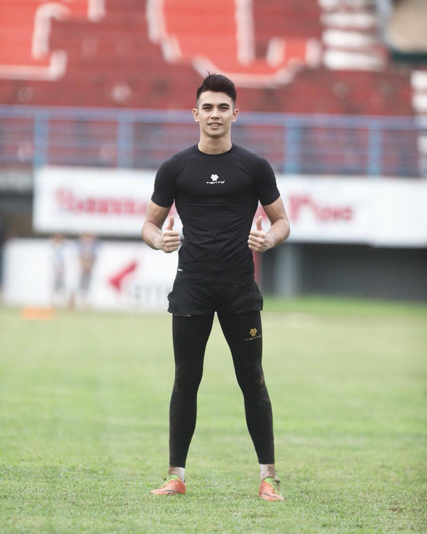 Nhưng thông tin sau đây sẽ khiến hội chị em phải tiếc nuối đó là Nadeo đã kết hôn với bạn gái lâu năm hồi tháng 4 vừa qua.