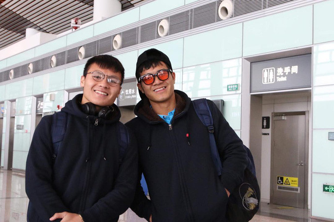 Ngoài ra "vựa muối", cầu thủ đội tuyển Việt Nam này còn gây ấn tượng với cái tên Chinh Đen vì làn da ngăm ngăm của mình.