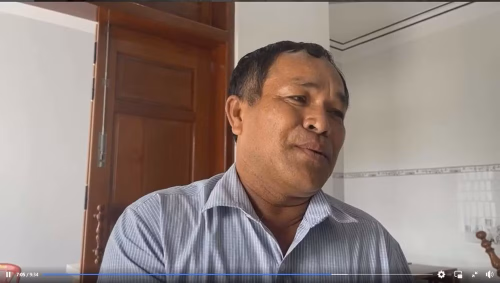 Dụng Quang Nho nói trong một bài phỏng vấn trước truyền thông: “Em chưa bao giờ kể khổ với bất kì ai, em cũng sẽ cố gắng chứng minh trên sân cỏ, tự bản thân mình nỗ lực dành dụm. Nhất định sau này em sẽ xây cho cha mẹ 1 căn nhà khang trang hơn, để cha mẹ không phải lo lắng khi trời có mưa lũ nữa”.