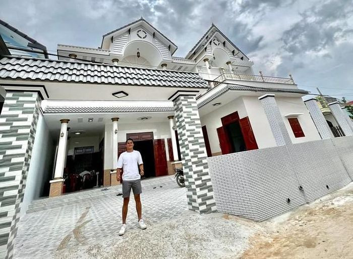 Sau đó, Dụng Quang Nho cùng đội tuyển U23 Việt Nam tiếp tục gây tiếng vang khi giành HCV SEA Games 31 và lọt vào tứ kết U23 châu Á 2022.