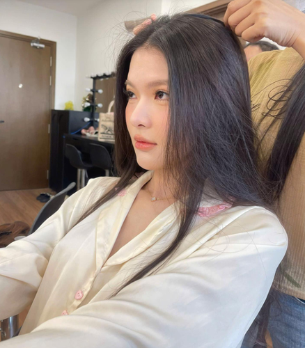 Hiện tại, clip nêu trêu đã thu về hơn 2,1 triệu lượt xem, hàng nghìn bình luận tranh cãi. Các cụm từ khóa như "Cao Minh Hy MGI", "Cao Minh Hy nói tiếng Anh" cũng đang lọt top tìm kiếm trên TikTok.