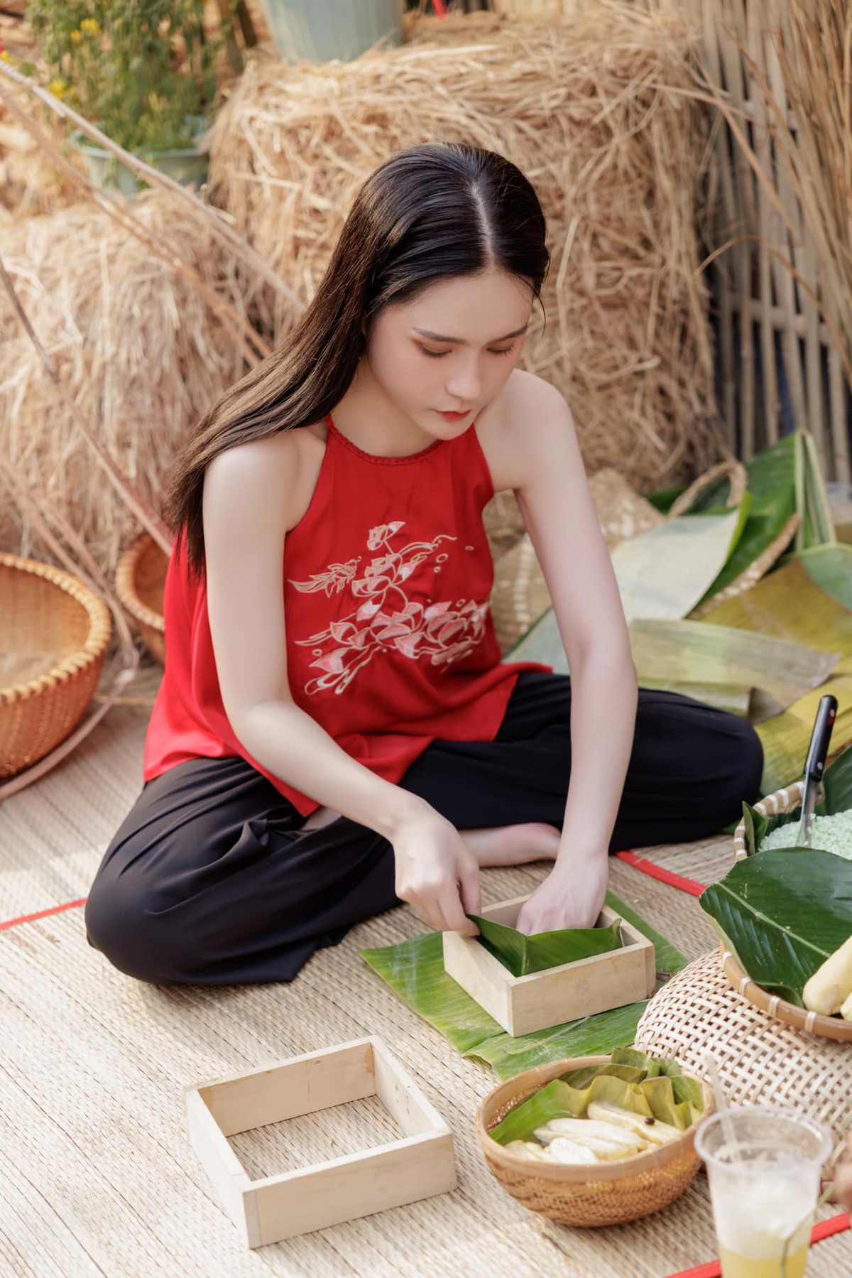 Nữ đại gia quận 7 sợ khách có thể bị móc túi, kẻ gian trà trộn, hoặc nguy cơ cháy nổ cũng có thể xảy ra bởi trong khu chợ đa phần là đồ dễ bén lửa.