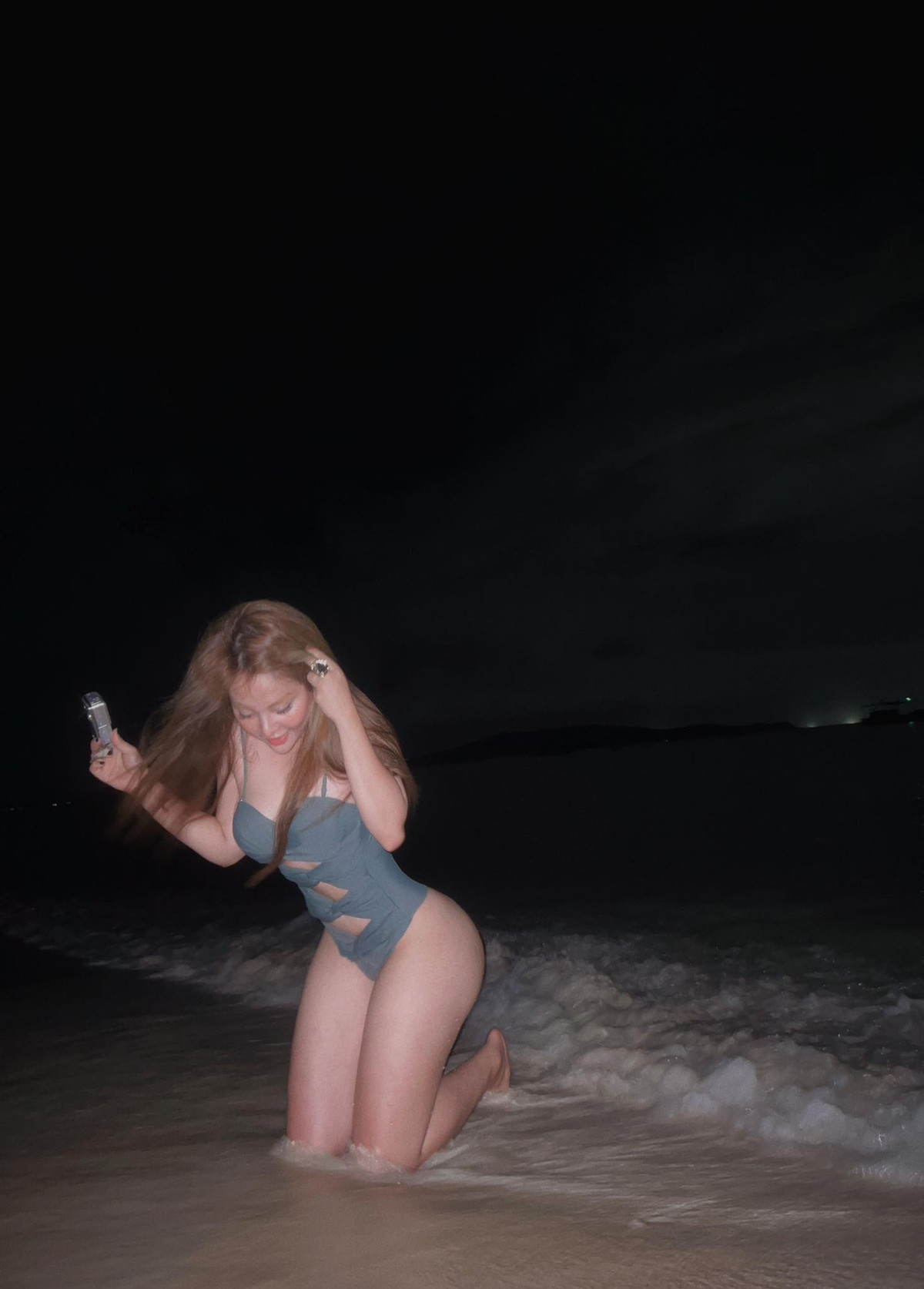 Trà My vẫn vậy, body của cô nàng trở điểm nhấn trong bức ảnh mới được đăng tải.