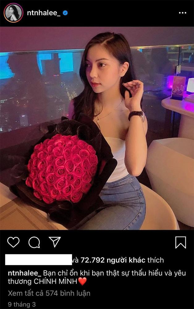 Theo thông tin người này chia sẻ, thời điểm chia tay Nhật Lê, Quang Hải có hẹn hò cùng cô. Tuy nhiên, khi bị lộ clip đi ăn cháo đêm với người cũ, Hải "con" bỗng dưng lặn mất tăm.