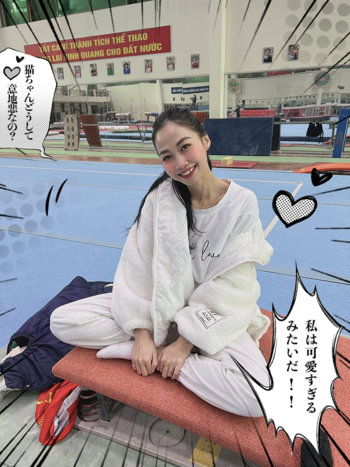 Trên trang cá nhân, không ít lần cựu vận động viên TDDC này tung những hình ảnh gợi cảm, khoe eo thon , dáng chuẩn… đã khiến cộng đồng người hâm mộ của cô được phen xôn xao thích thú.