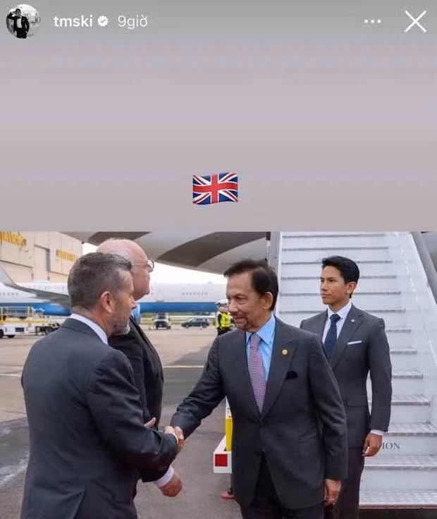 Mới đây, MXH rần rần chia sẻ thông tin Hoàng Tử Brunei - Abdul Mateen sinh năm 1991 sang Việt Nam tuyển vợ. Rất nhiều các trang MXH, netizen rần rần cho rằng chàng hoàng tử điển trai này đang có mặt tại Hà Nội.