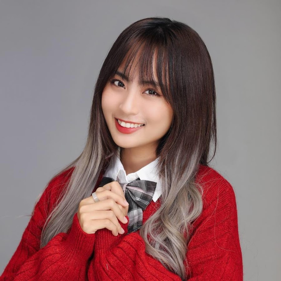 Nhưng tình yêu dành cho Esports vẫn còn đó, Minh Nghi quyết định quay trở lại một lần nữa và đảm nhận chức vụ làm MC tại các giải đấu lớn của LMHT Việt Nam.