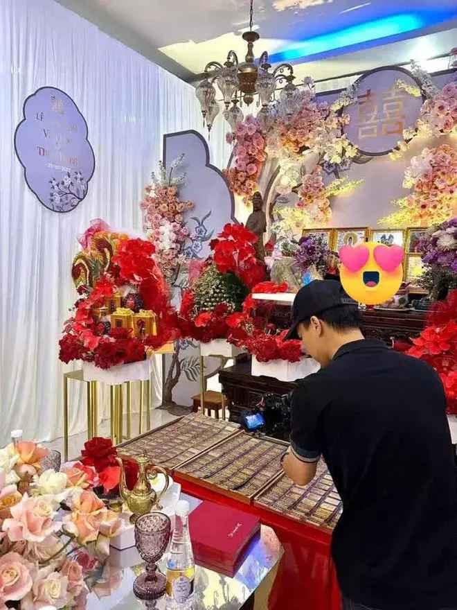 Ngoài đám cưới khủng và loạt của hồi môn, cô dâu Bình Dương trên còn được nắm giữ 50% cổ phần công ty của gia đình.