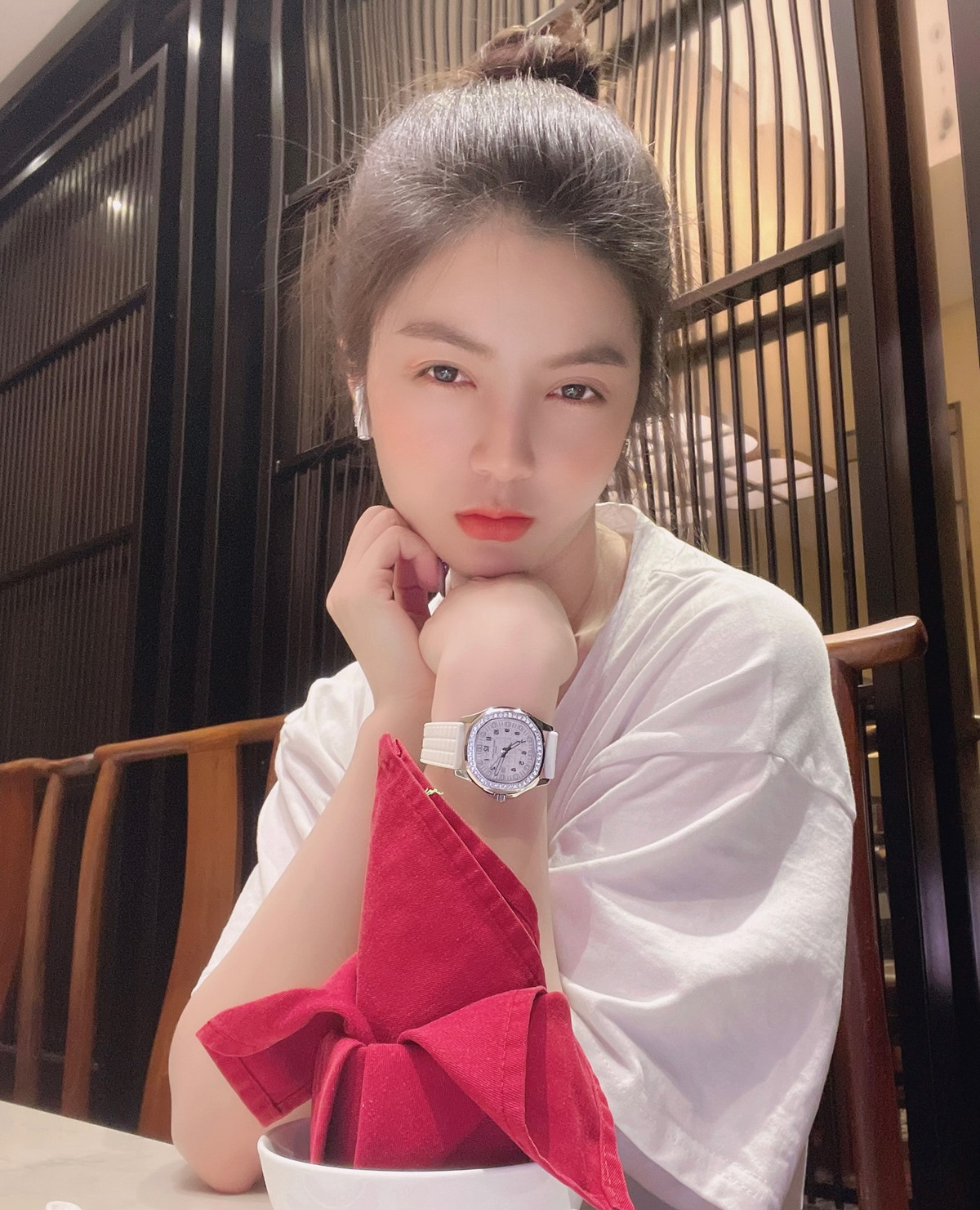 Tất cả những dữ kiện về hint hẹn hò của Quang Hải và bạn gái mới vẫn chỉ nằm trong vùng "đồn đoán" của dân mạng.