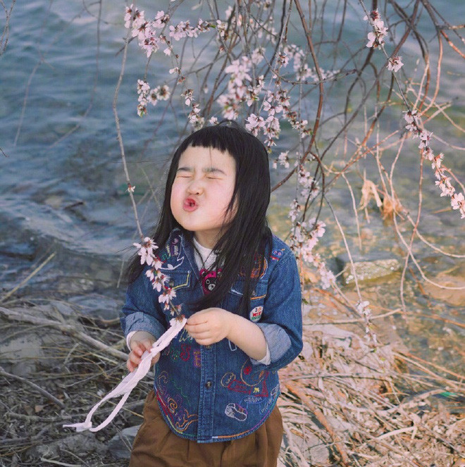 Tuy nhiên, dân tình được ngắm Tiểu Man trong những bộ ảnh nghệ thuật hơn.