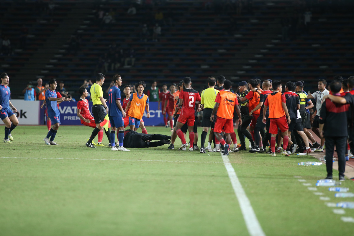 Thai Lan va Indonesia bien san co thanh vo dai chung ket SEA Game-Hinh-4