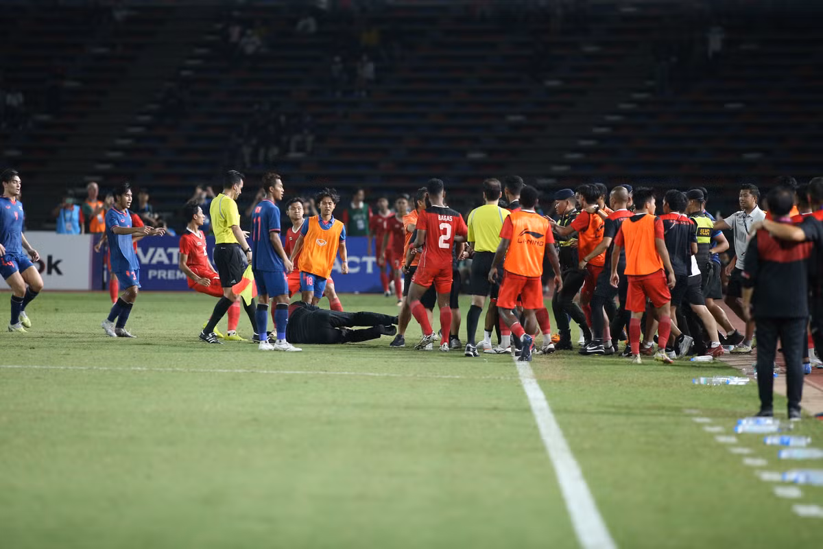 Thai Lan va Indonesia bien san co thanh vo dai chung ket SEA Game-Hinh-4