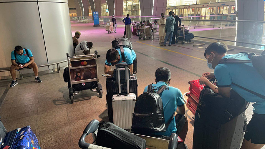 Thay tro HLV Park Hang Seo da ve den Viet Nam-Hinh-3