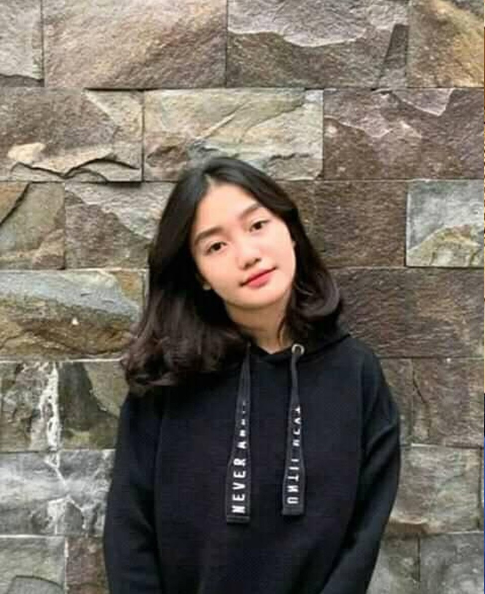 Không đành lòng để lãng phí một nhan sắc, dân tình nhanh chóng lập tổ đội truy tìm thông tin về Chikakiku, thậm chí còn lập hẳn page thể hiện sự yêu quý cô nàng.