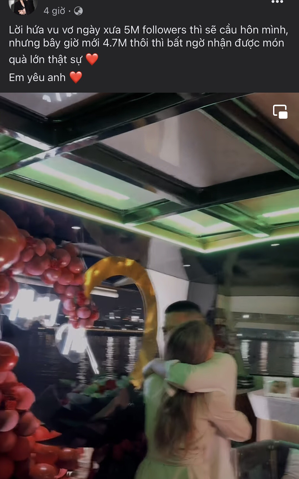 Mới đây, Linda Ngô đã đăng tải đoạn video được bạn trai Phong Đạt cầu hôn. Chia sẻ cùng video, Linda hạnh phúc viết: "Lời hứa vu vơ ngày xưa 5 triệu followers thì sẽ cầu hôn mình, nhưng bây giờ mới 4.7 triệu thôi thì bất ngờ nhận được món quà lớn thật sự. Em yêu anh."