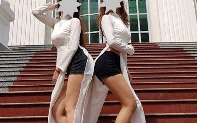 Cũng chính vì thế mà đã xuất hiện nhiều cú "bắt trend" quá đà của giới trẻ, trong đó có trào lưu mặc váy ngắn lắc hông đặc biệt thịnh hành ở Thái Lan, Việt Nam, Trung Quốc, Hàn Quốc,...