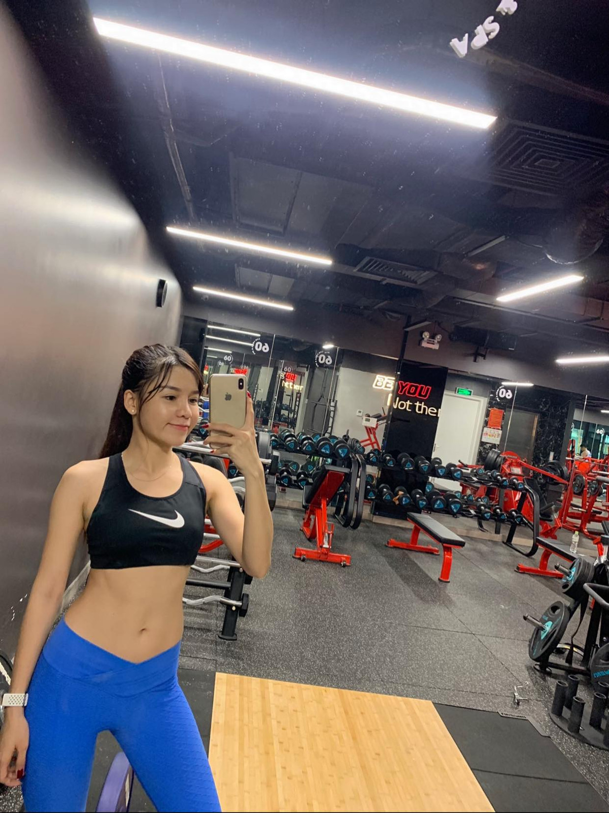 Yến Xuân cũng thường xuyên check-in những bức ảnh khoe body siêu nóng bỏng.