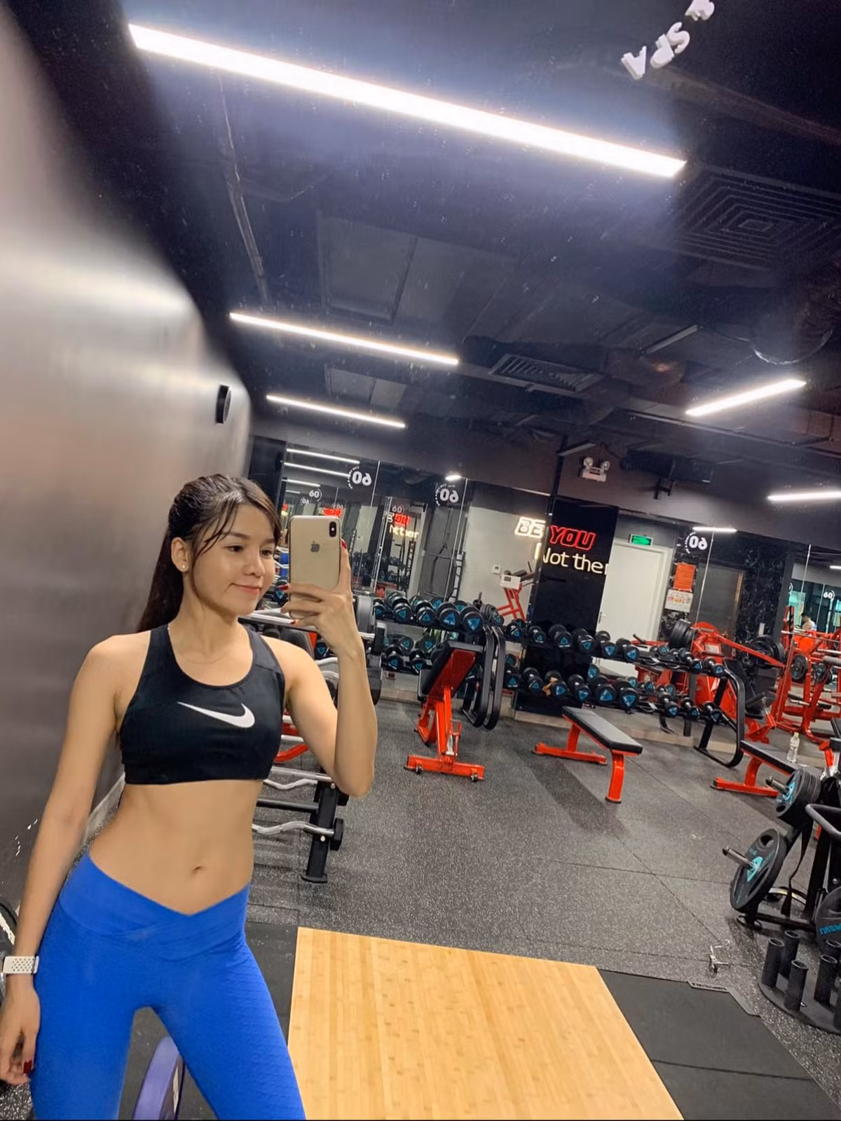 Yến Xuân cũng thường xuyên check-in những bức ảnh khoe body siêu nóng bỏng.