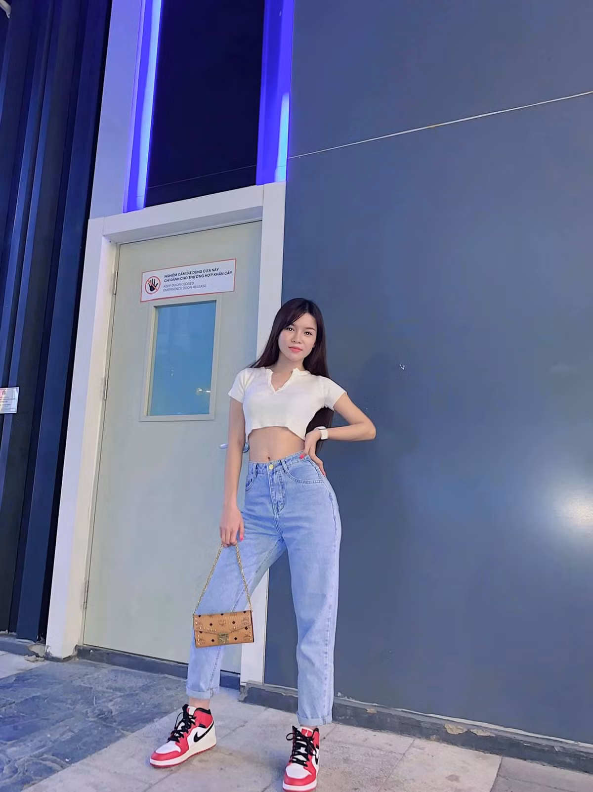 Ở nơi cách ly, Yến Xuân cũng thường xuyên cập nhật cuộc sống của mình.