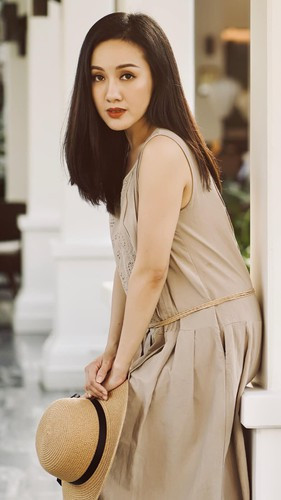 BTV Hoài Anh và NSƯT Xuân Bắc quen biết nhau đã lâu vì có thời gian dài làm việc chung. Cả hai còn rất thân thiết và thường xuyên chia sẻ những hình ảnh nhí nhảnh bên nhau.