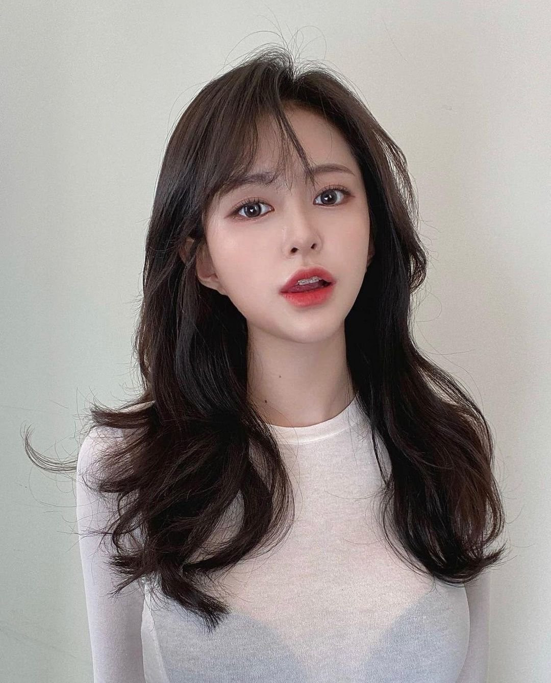 Sở hữu thân hình gợi cảm, thế nhưng Bang-gyu lại chẳng mấy khi chuộng phong cách khoe thân