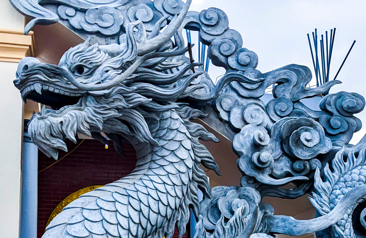 Nhiều người đón đợi để được chiêm ngưỡng khi linh vật rồng này ra mắt vào dịp Tết Nguyên đán năm nay.