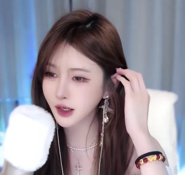 Tên tuổi đang lên thì Vương Vũ Sơn bất ngờ lặn tăm trong suốt 6 tháng mà không có bất cứ thông tin nào đến fan.