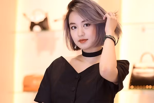 Đã là mẹ hai con nhưng khó ai có thể so bì được với nhan sắc cực đỉnh của Mi Vân.