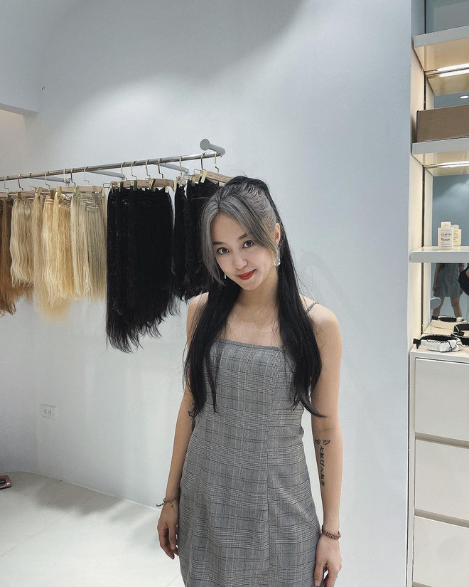 Trong dàn hot girl đời đầu từ cuối thập niên 2000, chắc chắn không thể không kể đến Mi Vân (tên đầy đủ là Nguyễn Mi Vân, SN 1988).