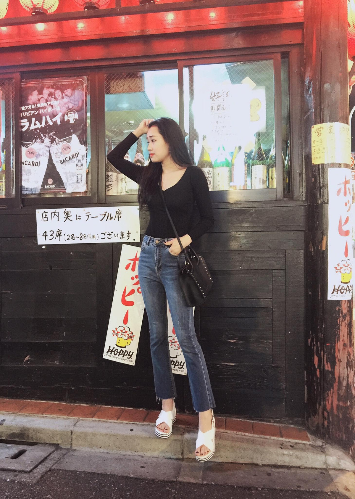 Sở hữu làn da trắng, body thon gọn, vợ tương lai Tấn Tài ghi điểm trong mắt nhiều người.