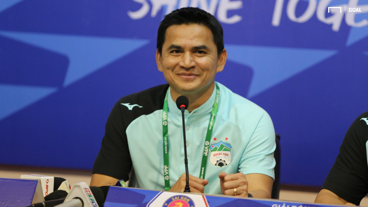 Kiatisuk cũng làm việc với nhiều tuyển thủ ở đội bóng phố núi như Nguyễn Công Phượng, Lương Xuân Trường...