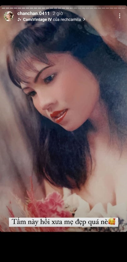 Chưa kể ảnh cưới của phụ huynh nhà Xoài Non khá hoành tráng chẳng kém gì đám cưới "siêu sang" tại khách sạn 5 sao được tổ chức với Xemesis.