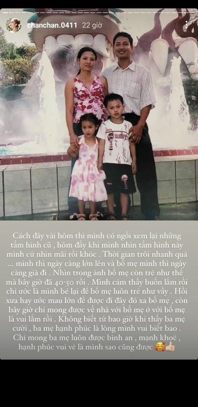 Nhan sắc của bố mẹ vợ streamer Xemesis "không phải dạng vừa" khi bố thì sở hữu chiếc mũi cao "cực phẩm", còn mẹ thì hồi con gái đã xinh đẹp trẻ trung với nước da trắng ngần.